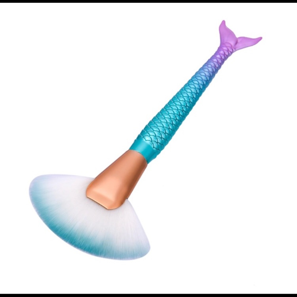 2017 Nova Fashion Mermaid Fan Brush